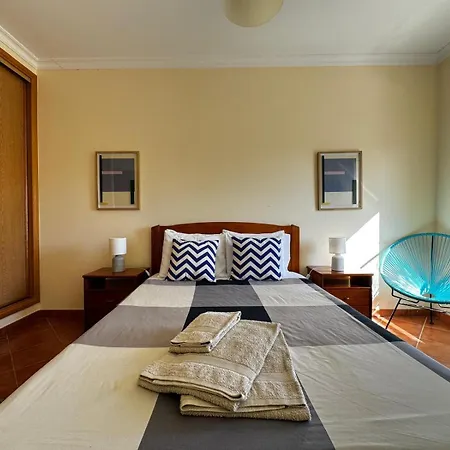 Apartament Charming *